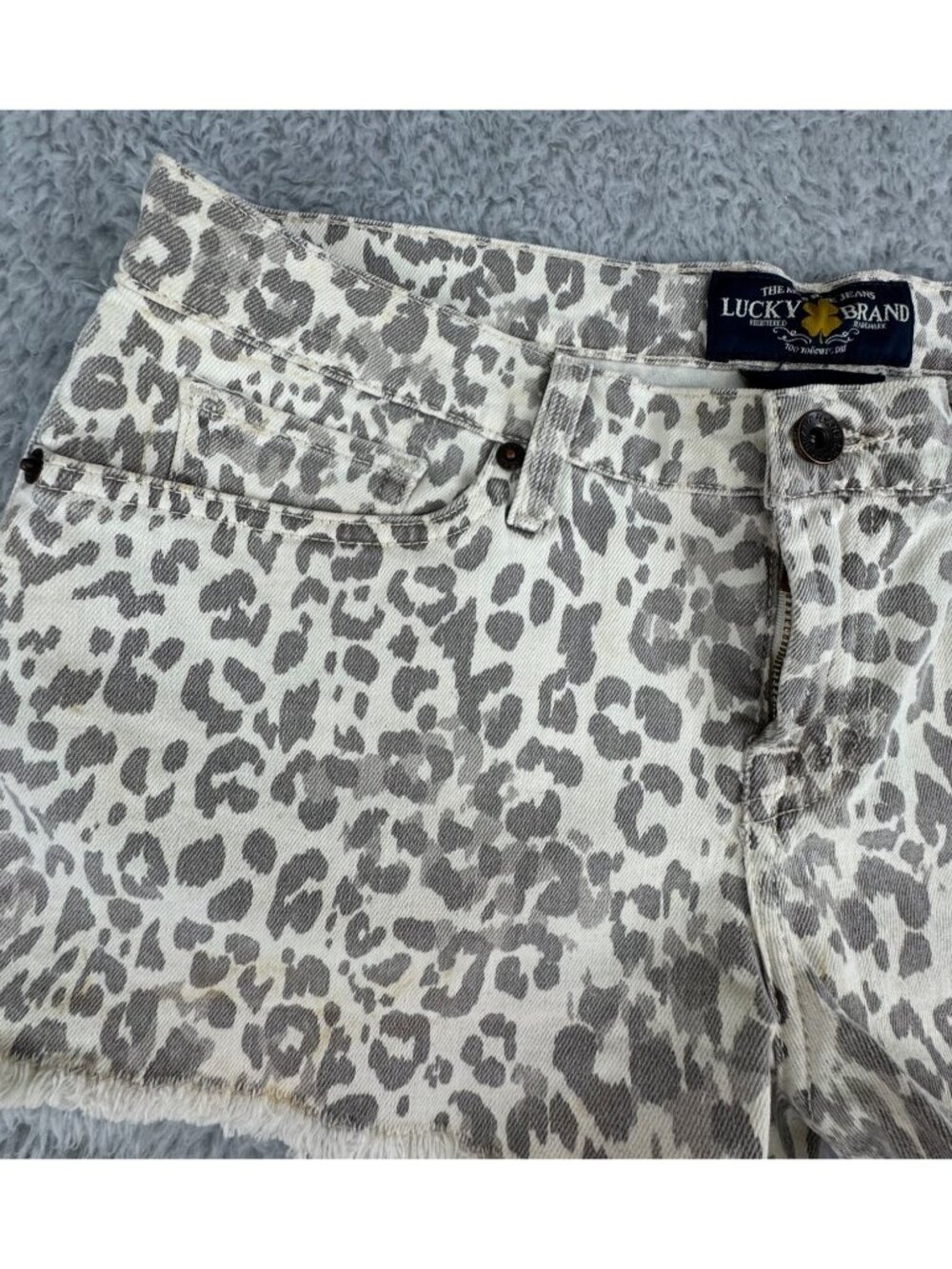 Lucky Brand Riley Animal Print Denim Shorts 6/28 Spring Cheetah Beach Travel - Picture 8 of 16
